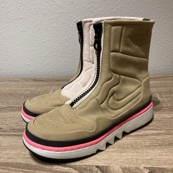 Air Jordan 1 Women’s 7 Shoes Boots New Nike NWT - Picture 3 of 14